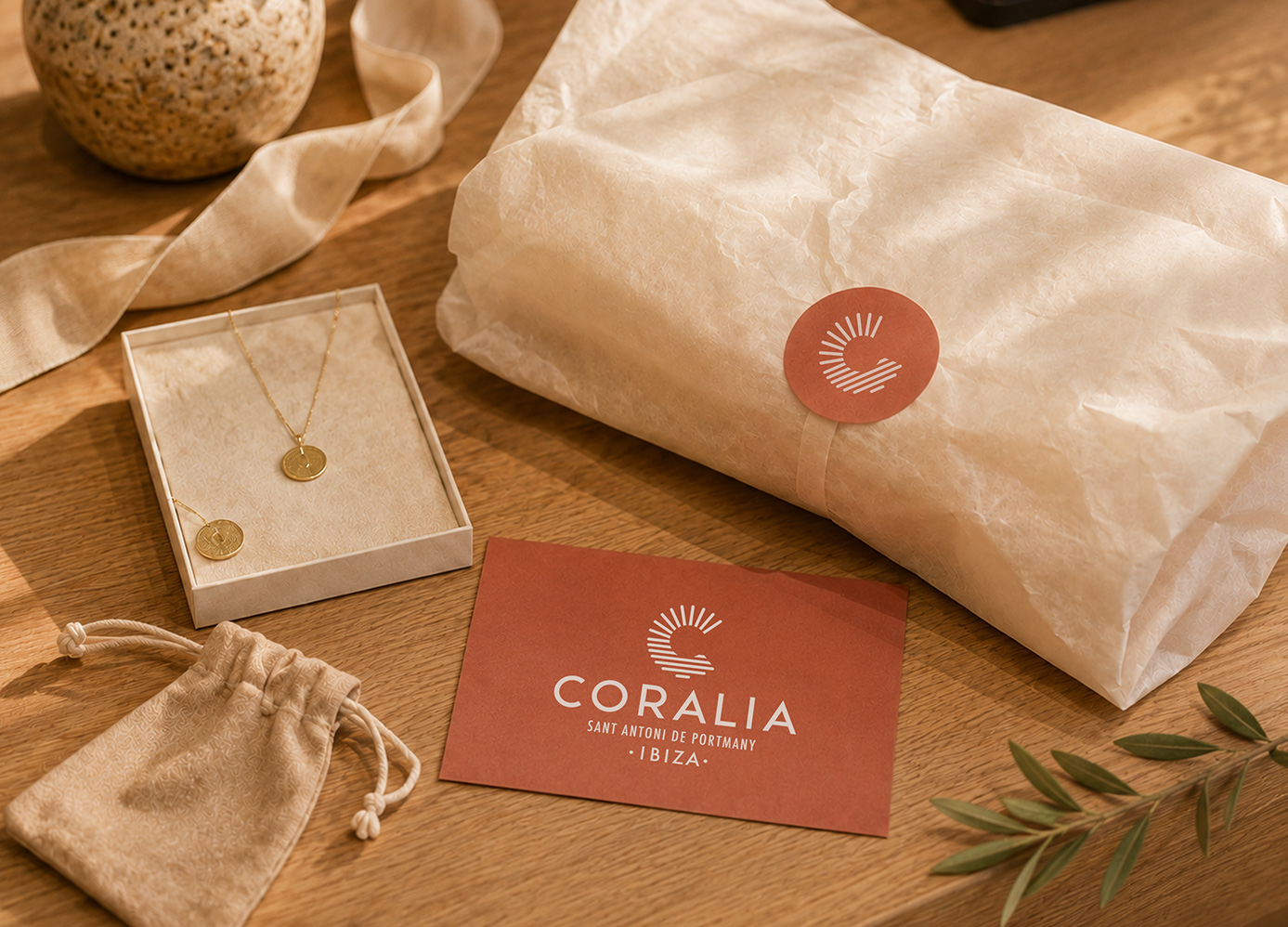 Diseño de logotipos personalizados para ropa moda complementos y joyas en Palma de Mallorca Ibiza Menorca y Formentera